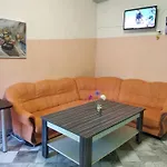 Хотел Familia Fantastiko 2*