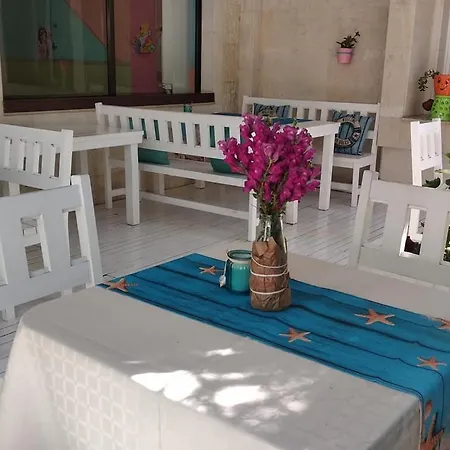 Hotell Familia Fantastiko Kiten (Burgas)