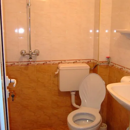 Familia Fantastiko Hotel 2*