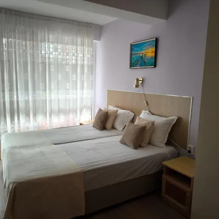 Hotel Familia Fantastiko 2*