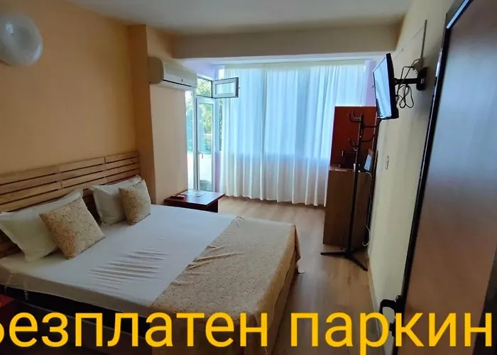 Familia Fantastiko Hotel 2*