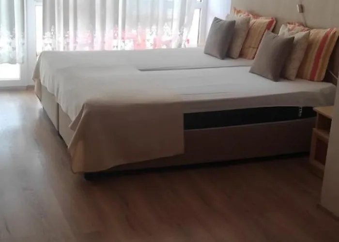 Familia Fantastiko 2* Kiten (Burgas)